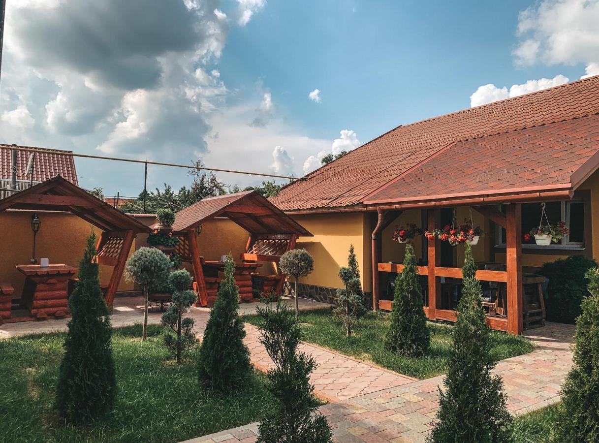 Forsage Hostel Użhorod Zewnętrze zdjęcie
