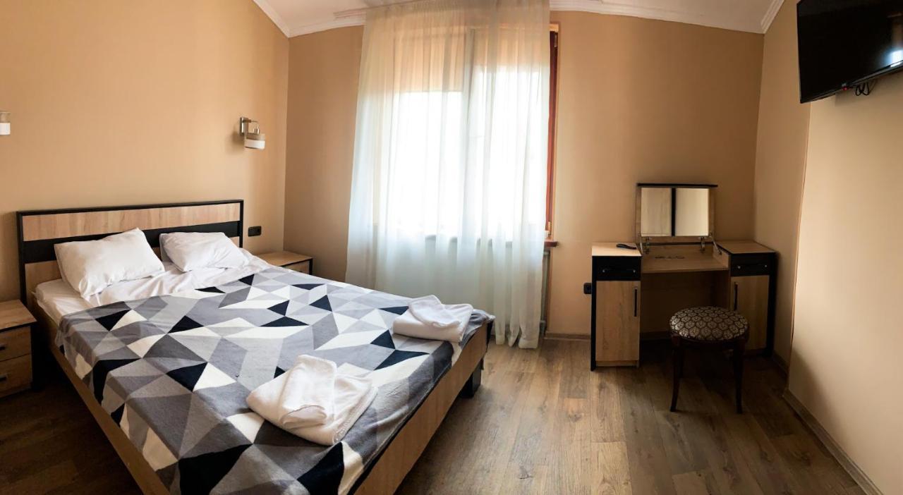 Forsage Hostel Użhorod Zewnętrze zdjęcie